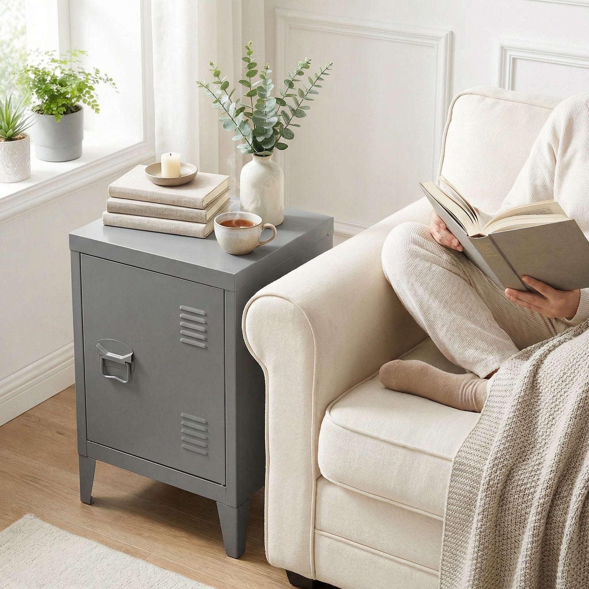 Unbarred FurnitureR Armoire de Rangement Métal Graves Solo Gris Foncé | Pieds Renforcés – FurnitureR