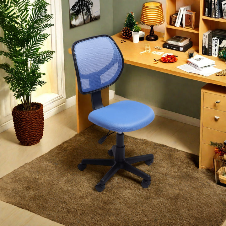 Chaise de bureau FurnitureR en maille sans accoudoirs, ergonomique, réglable, dossier mi-haut, compacte, pivotante et à roulettes, idéale pour le travail à domicile ou au bureau, bleue. 