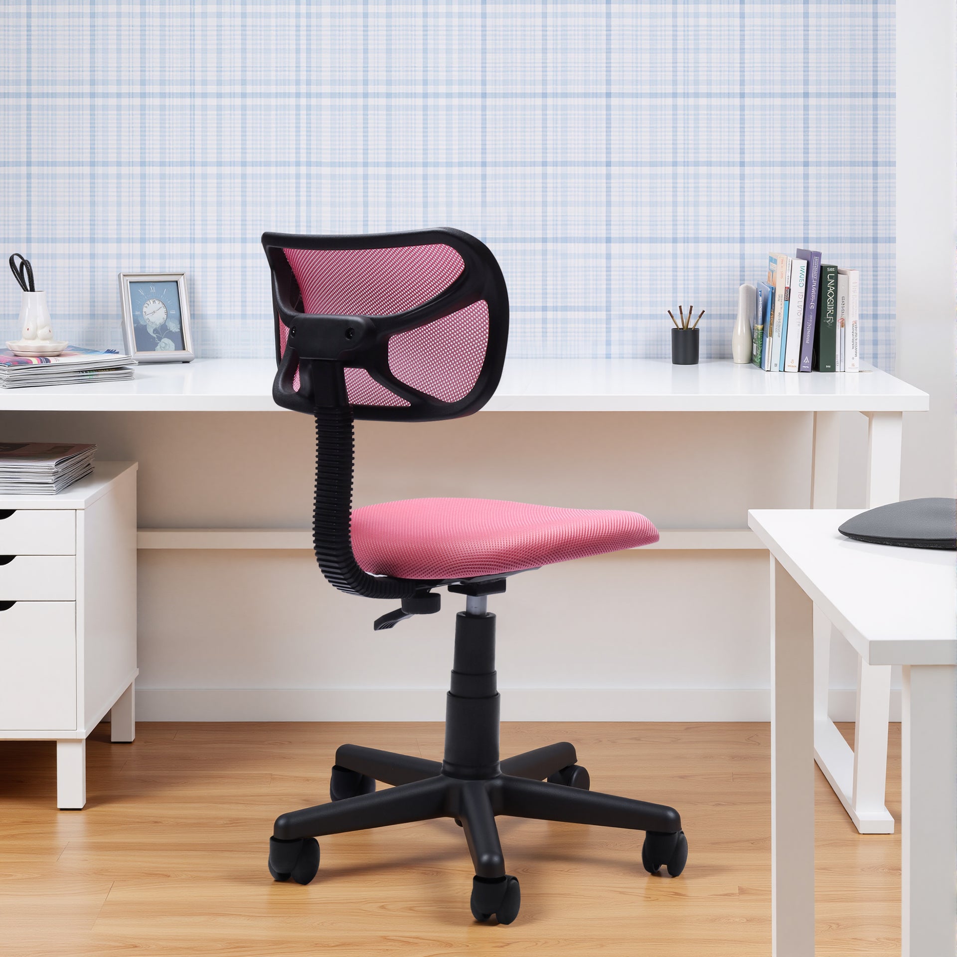 Chaise de bureau FurnituureR à dossier bas, chaise de travail ergonomique sans accoudoirs en maille, pivotante et réglable en hauteur, idéale pour le bureau à domicile ou la chambre, rose.