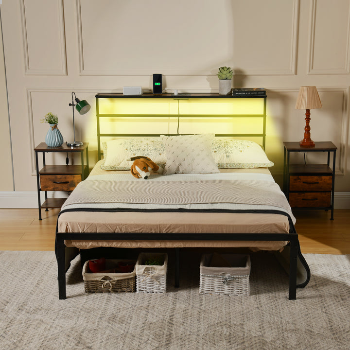 FurnitureR Metallbettgestell (140 x 200 cm) mit LED-Beleuchtung und Ladestation, Kopf- und Fußteil aus Eisen, Ablagefächern und Stauraum unter dem Bett