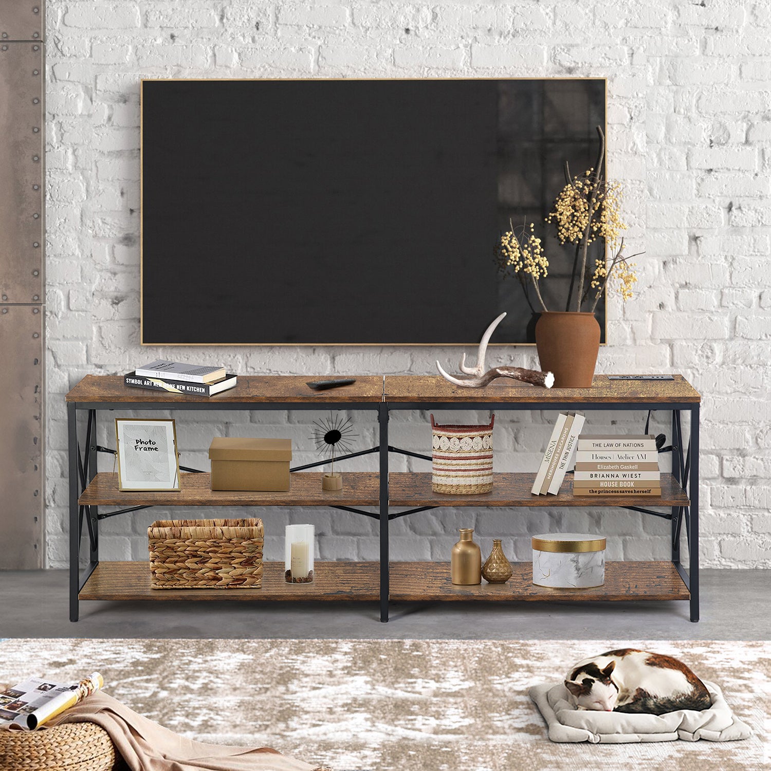 Meuble TV FurnitureR 63 pouces avec éclairage LED et station d'alimentation, centre multimédia avec étagères de rangement, ports USB et prises électriques, 70 pouces, marron
