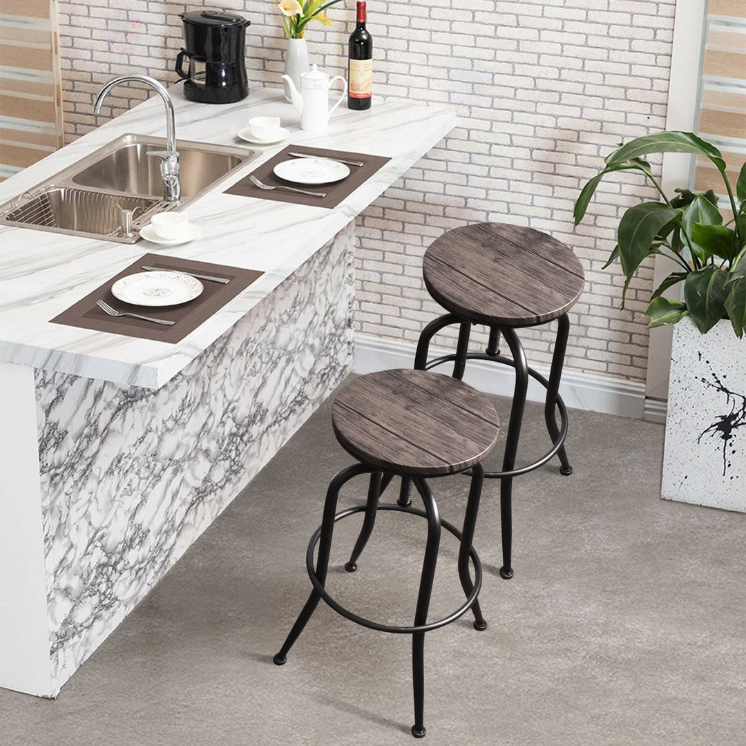 Ensemble de 2 tabourets de bar rustiques FurnitureR, pivotants et réglables sans dossier, style industriel, pour comptoir de cuisine ou salle à manger, couleur noyer.